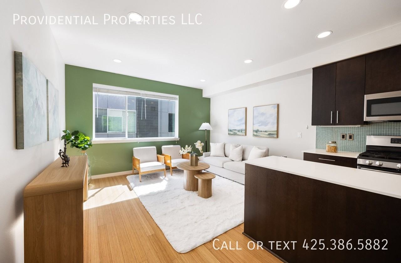2705 S Charlestown St #1 - Photo 2 of 25