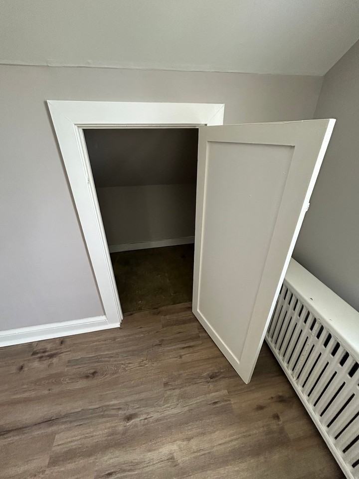 334 Durham Rd #4 - Photo 4 of 19