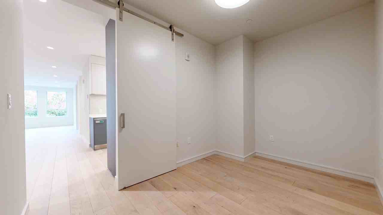 606 Capp St #204 - Photo 5 of 29