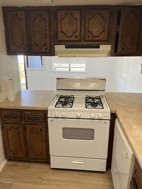 2807 E 22nd St #C - Photo 2 of 8