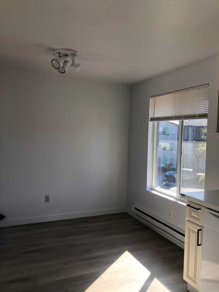 1928 E 56th St #47 - Photo 7 of 11
