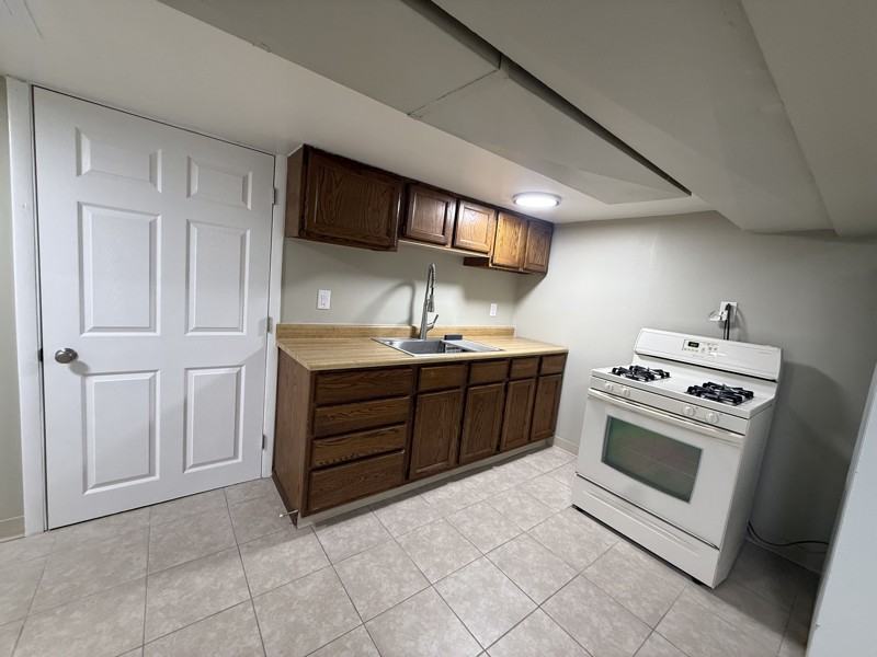3300 15th Ave #3 - Photo 7 of 13