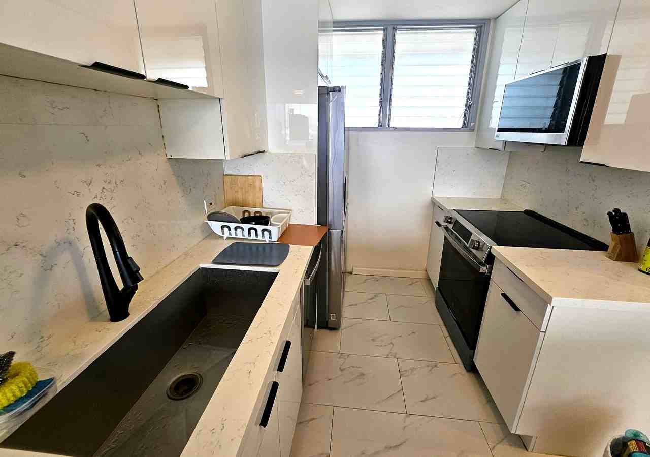 780 Amana St Near Ala Moana 3200/Month - Photo 2 of 29