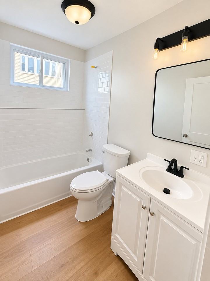 290 Washington St #10 - Photo 2 of 11