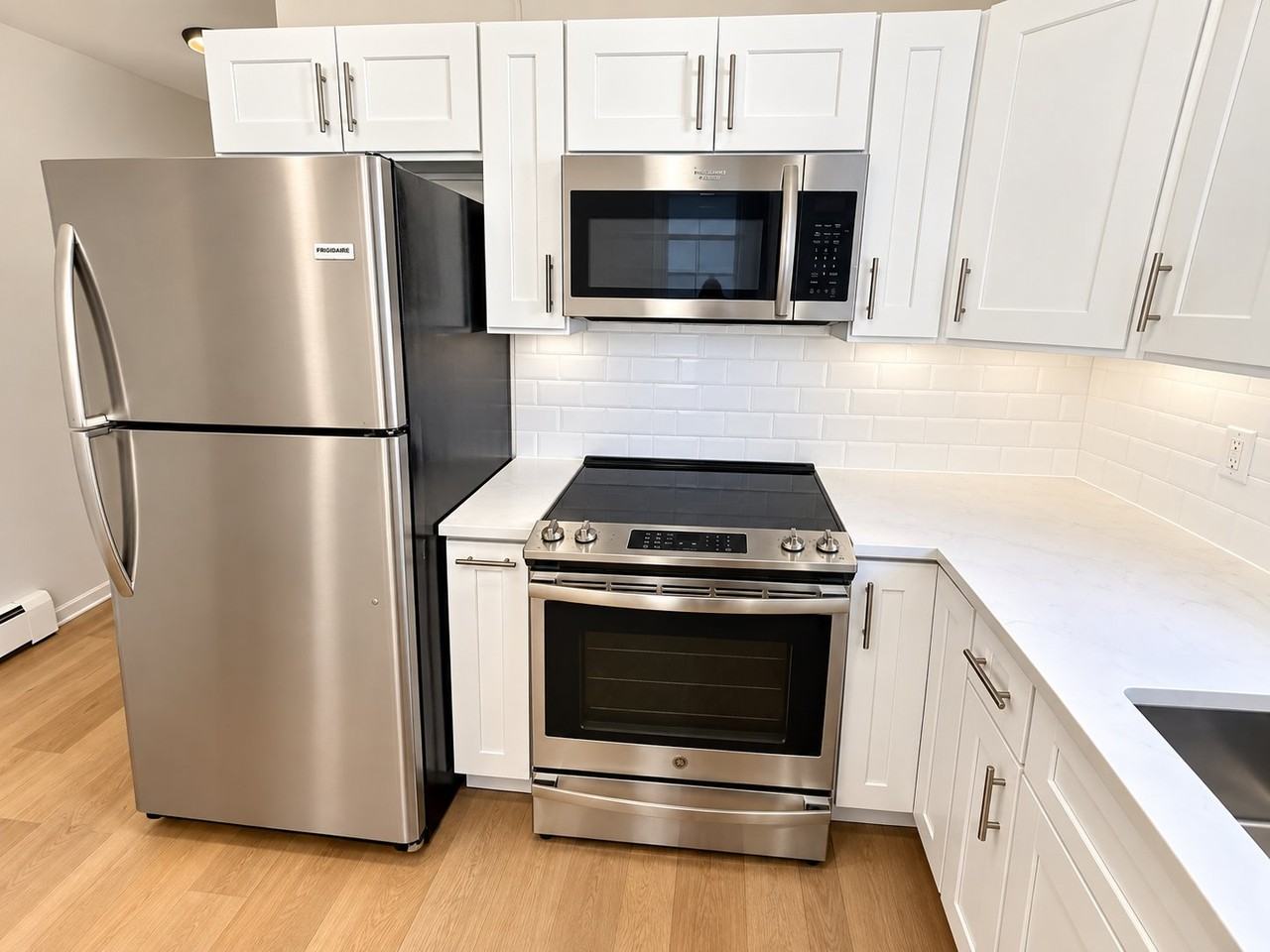 290 Washington St #10 - Photo 3 of 11