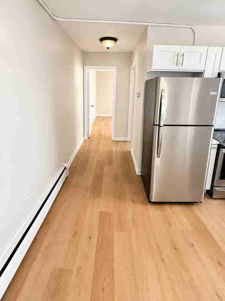 290 Washington St #10 - Photo 4 of 11