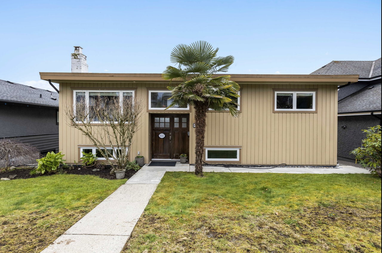 831 Whitchurch Street - Photo 2 of 24