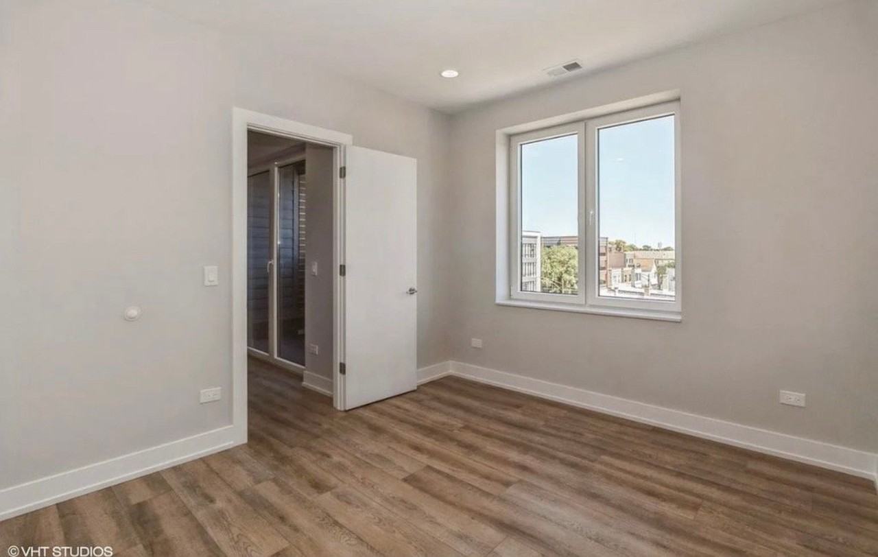 3729 W Belmont Ave - Photo 6 of 9