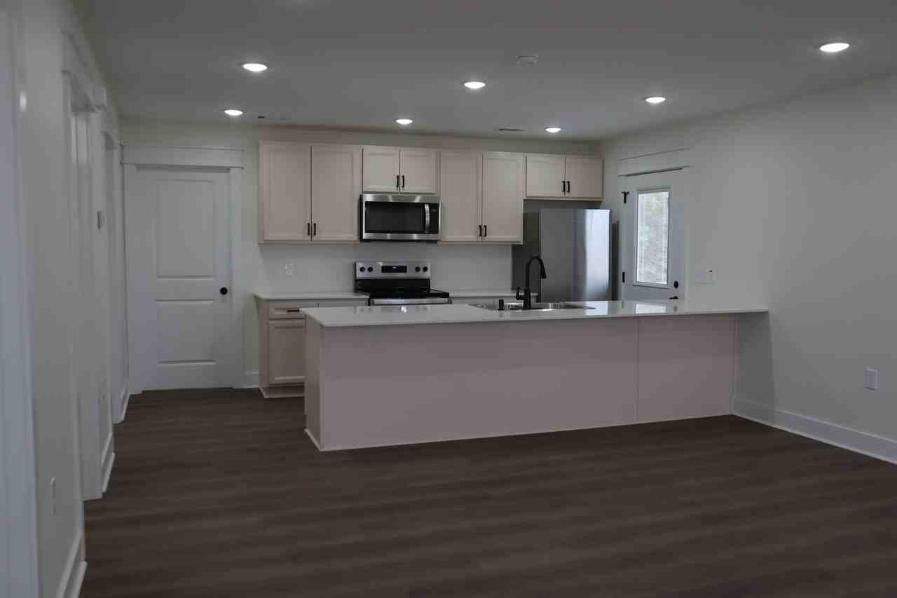 4 Tom Smith Way - Photo 2 of 19