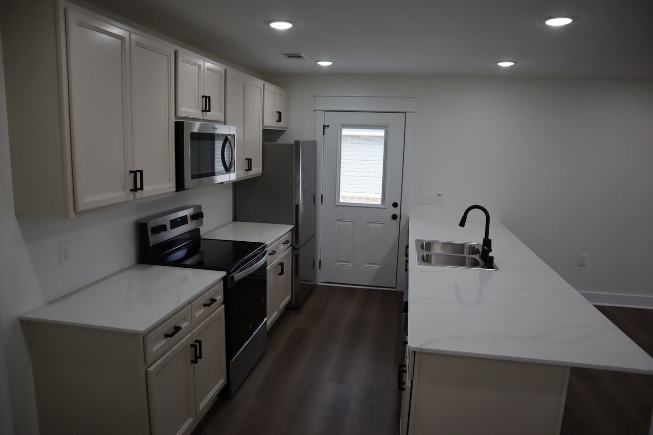 4 Tom Smith Way - Photo 3 of 19