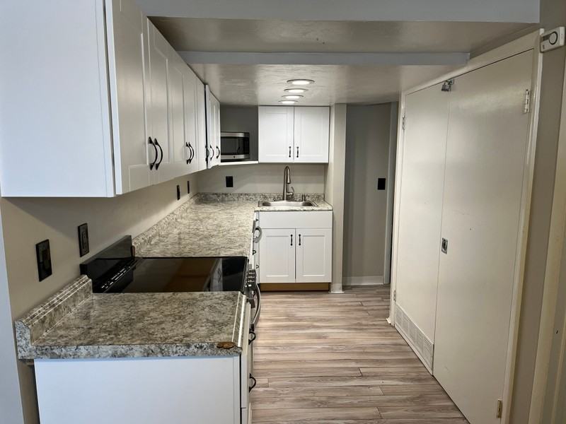 1288 E Greenfield Cir - Photo 2 of 9