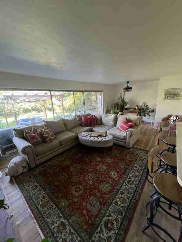 2060 E Delmont Dr - Photo 3 of 9