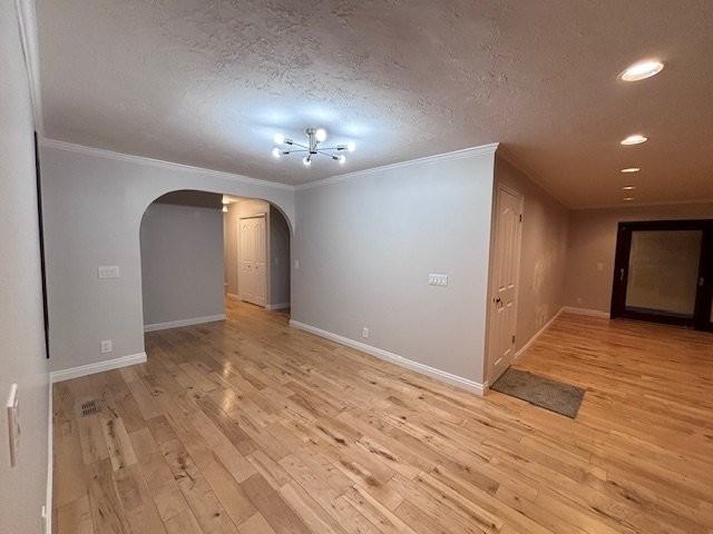 2112 W Bowling Ave - Photo 4 of 20