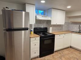 featured image of 948 N Poinsettia Dr #BSAPT