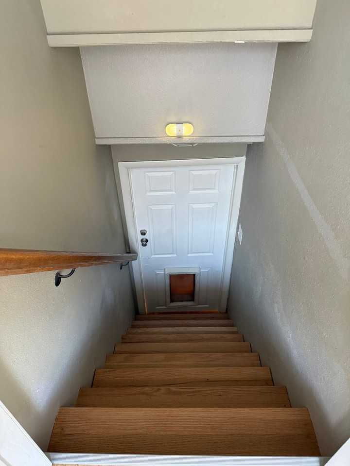 948 N Poinsettia Dr - Photo 4 of 15