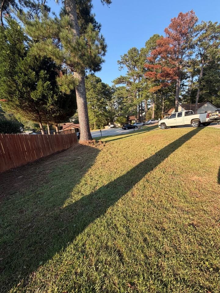 414 Crest Ct - Photo 4 of 7