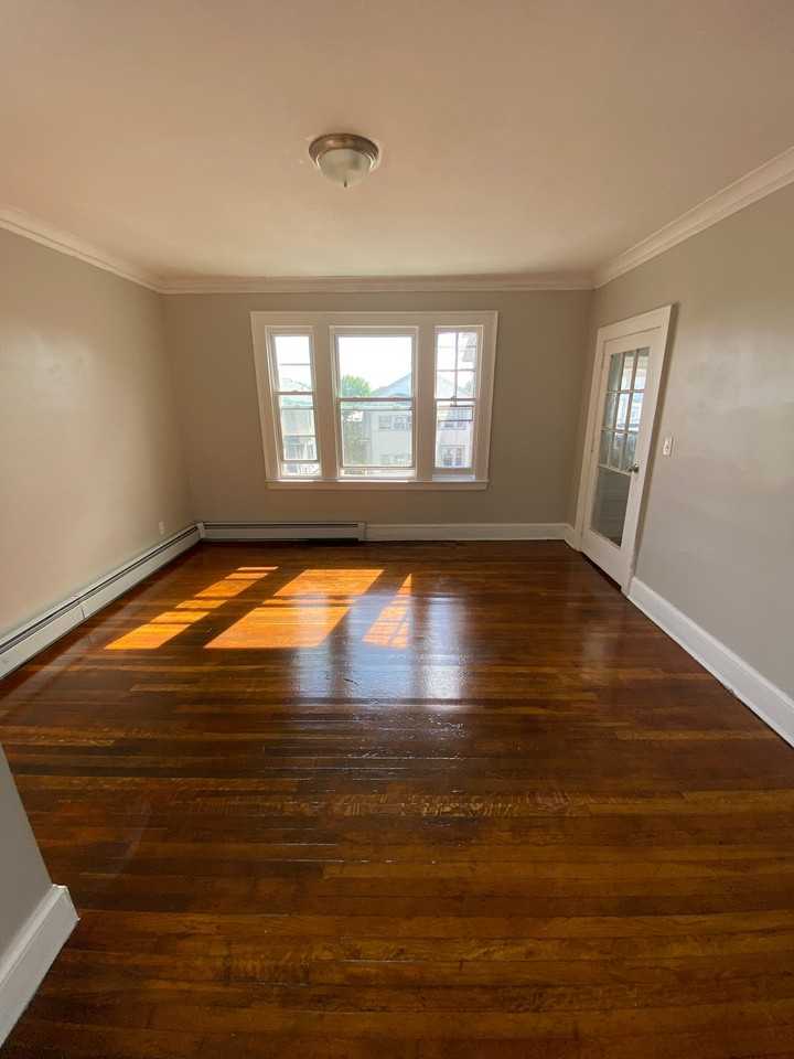 121 Irving St #3rdFL - Photo 2 of 4