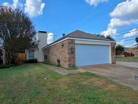 300 Windermere Blvd - Photo 1 of 1