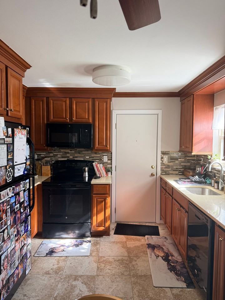 14 Rolling Ridge Rd #A - Photo 4 of 10