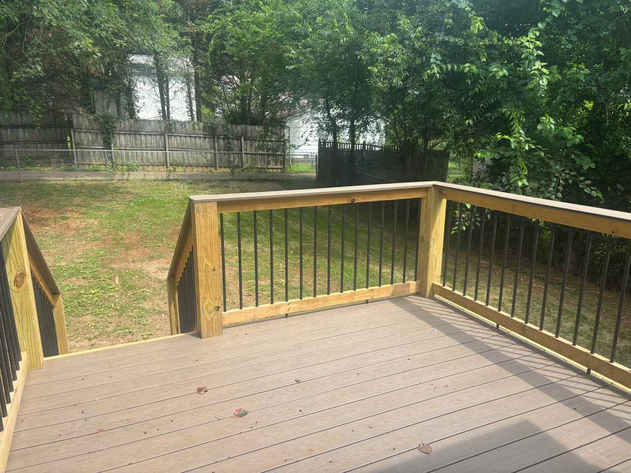 2549 Keith Ave - Photo 5 of 19