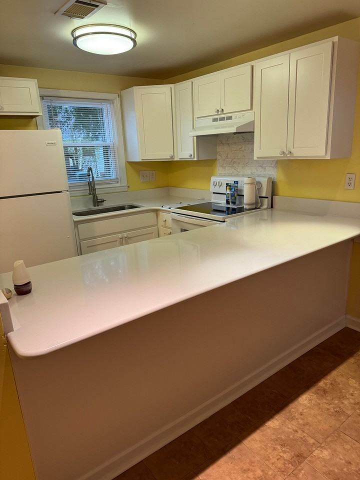 129 Village Walk - Photo 4 of 9