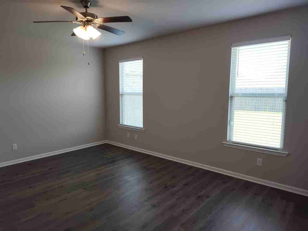 108 Hardwood Dr - Photo 7 of 16