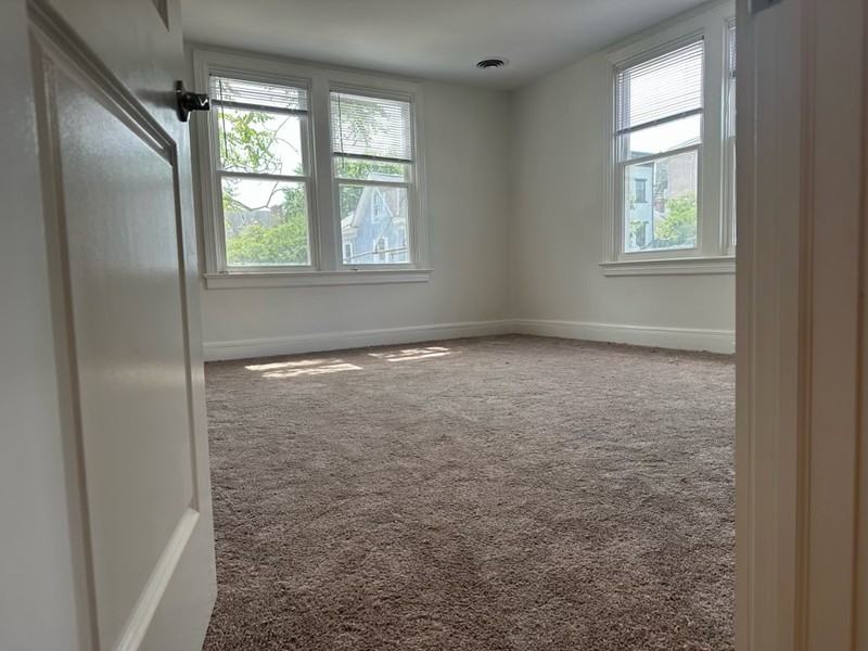 201 Farnsworth Ave #1 - Photo 4 of 12