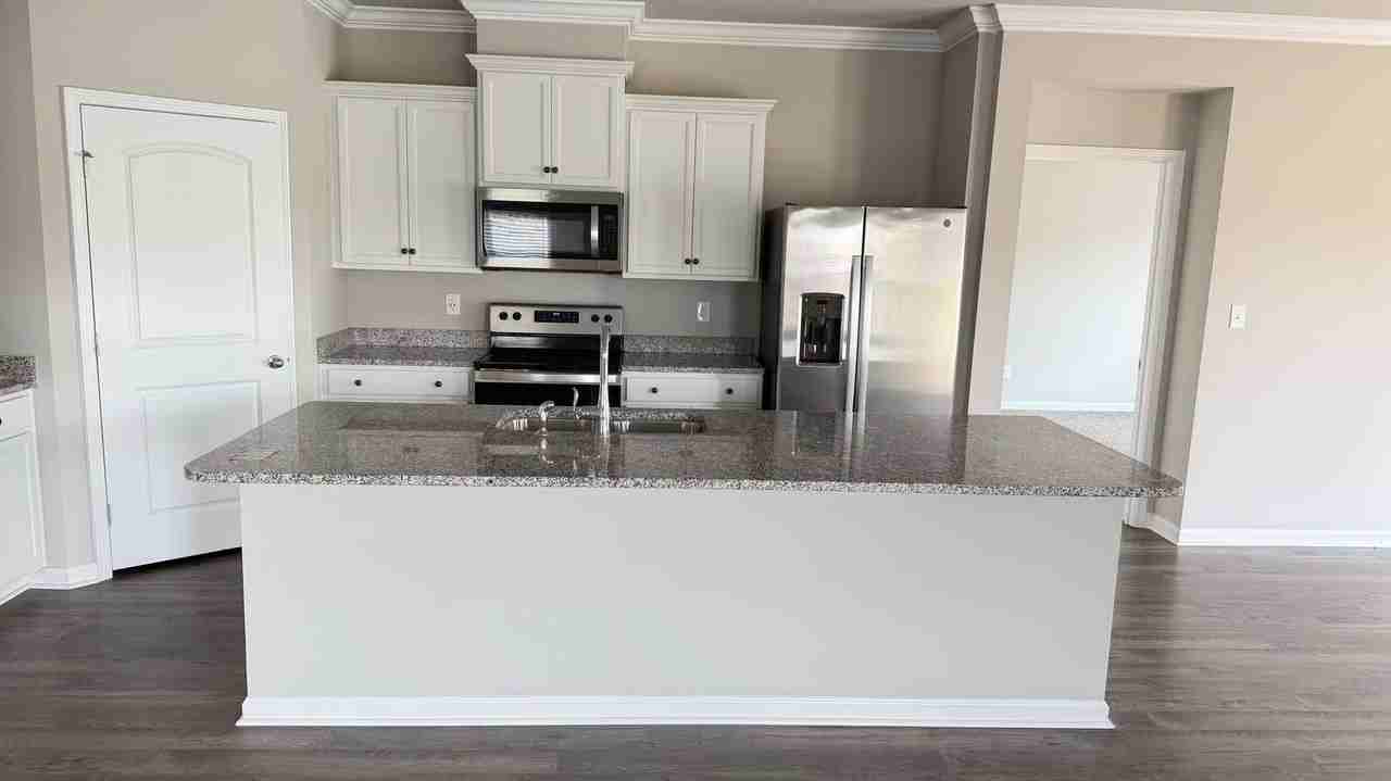 223 Ivyleaf Dr Nw - Photo 3 of 13