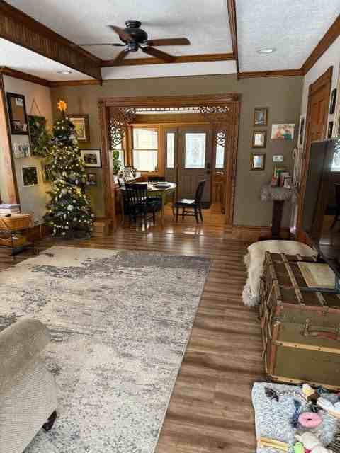 755 9th St Se - Photo 4 of 8