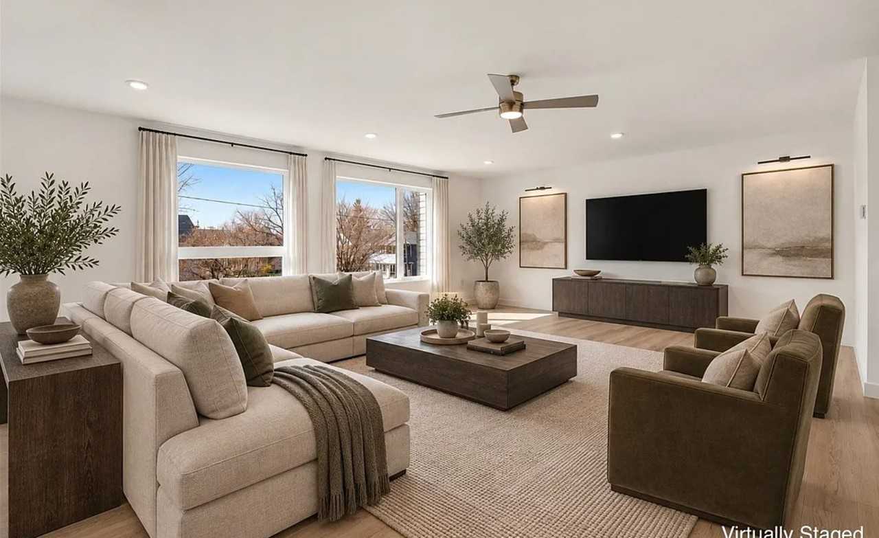 1367 W 74th St - Photo 5 of 20
