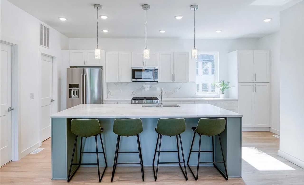 1367 W 74th St - Photo 7 of 20
