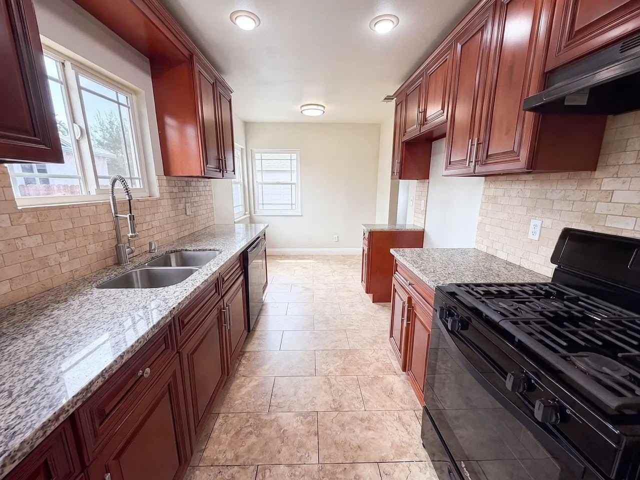 16510 Rosemary Dr #1UNIT - Photo 4 of 11