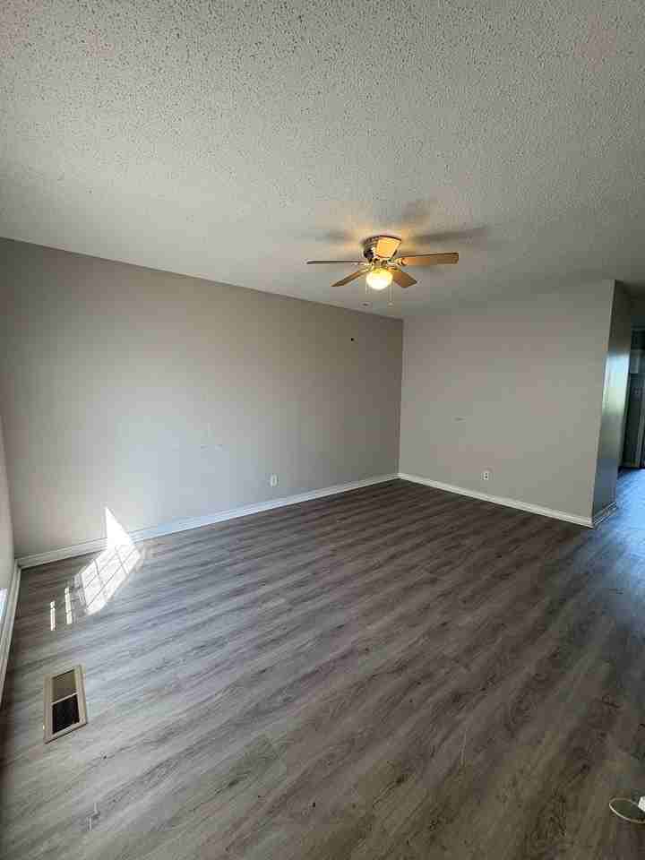 1123 W Scenic Dr #1123 - Photo 3 of 15