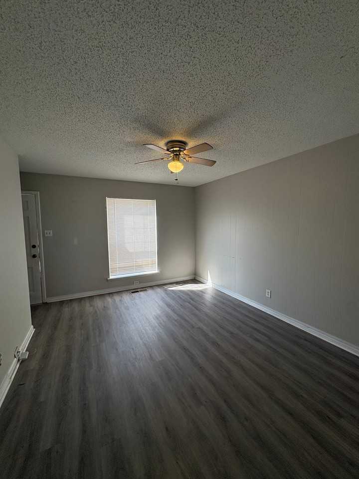 1123 W Scenic Dr #1123 - Photo 7 of 15