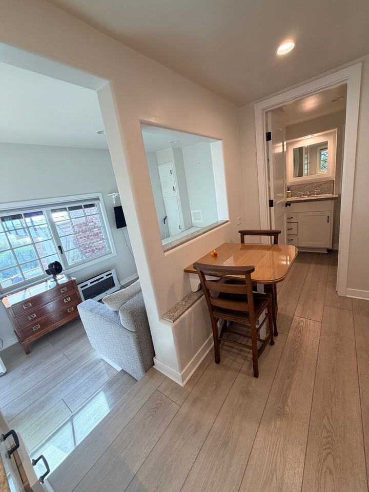 30 N Stonington Rd #30-1-2 - Photo 6 of 17