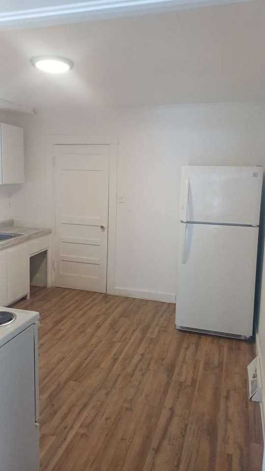 1317 N La Crosse Ave - Photo 2 of 14