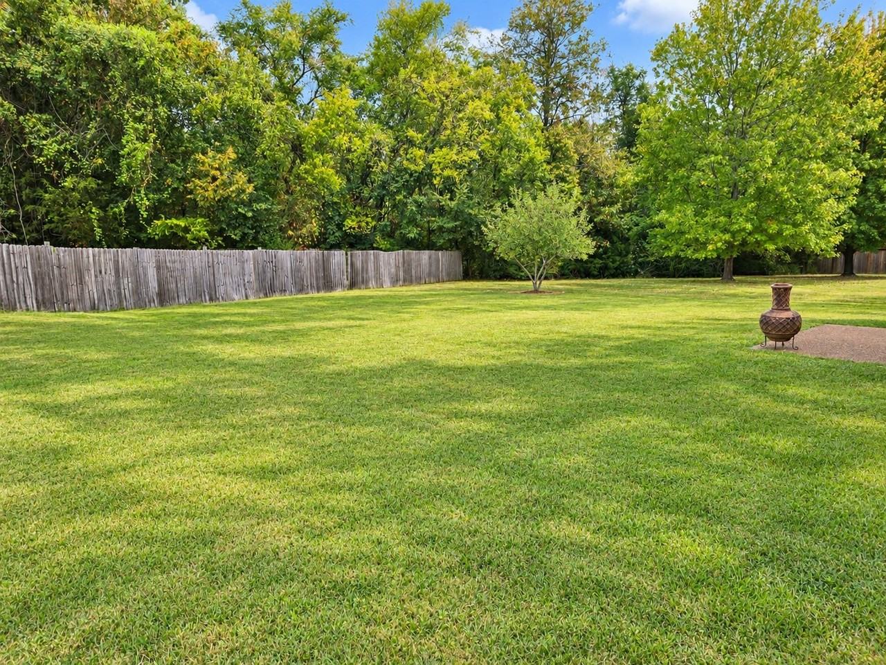 5033 Timber Trail Dr - Photo 2 of 19