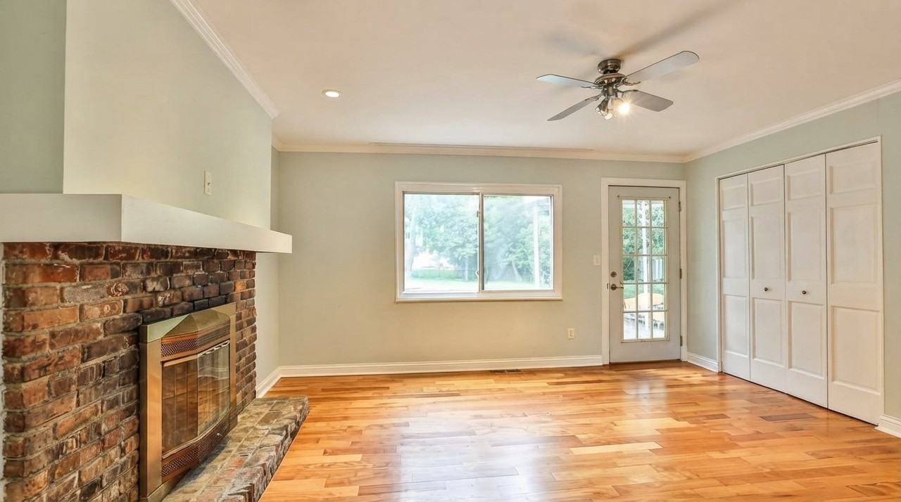 4828 Laurel Ave - Photo 6 of 14