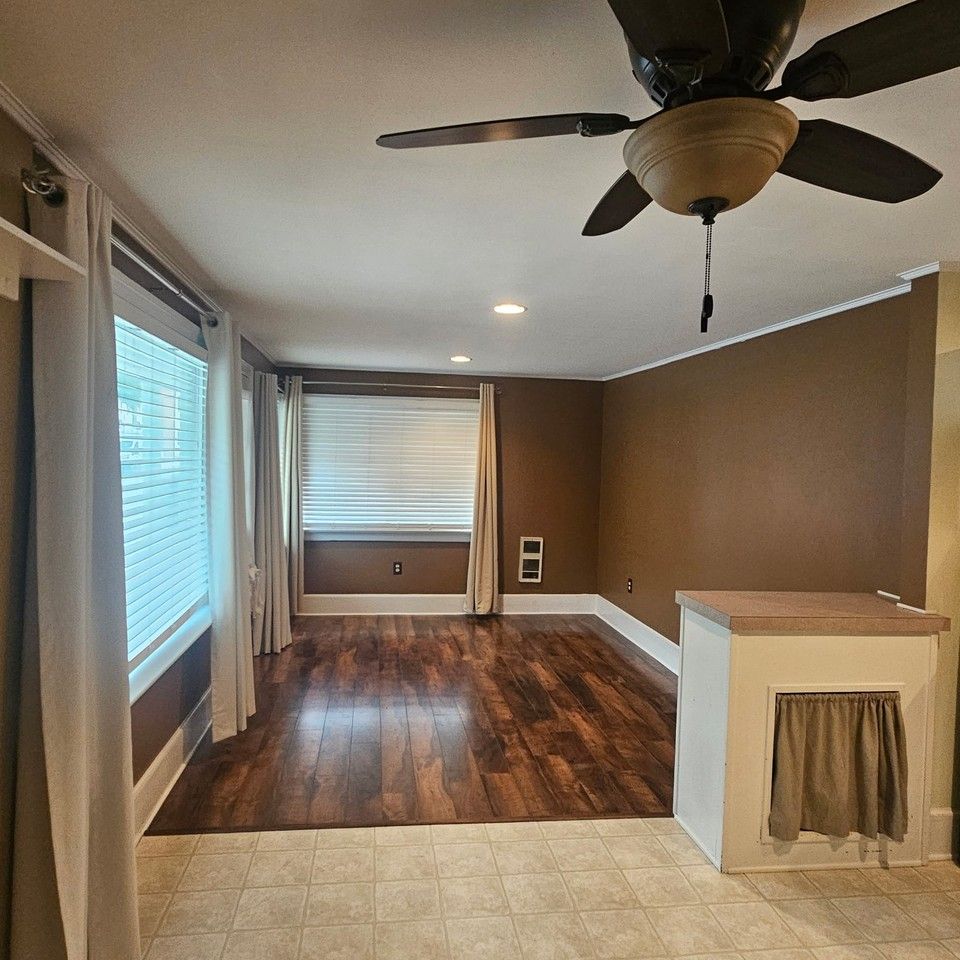 114 W Main St - Photo 3 of 13