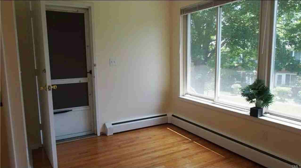 123 Katona Dr #4B4 - Photo 2 of 10