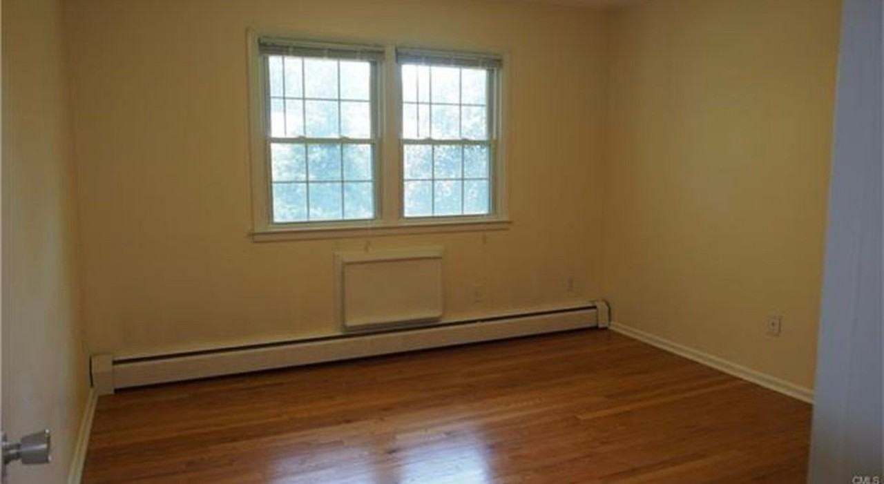 123 Katona Dr #4B4 - Photo 3 of 10