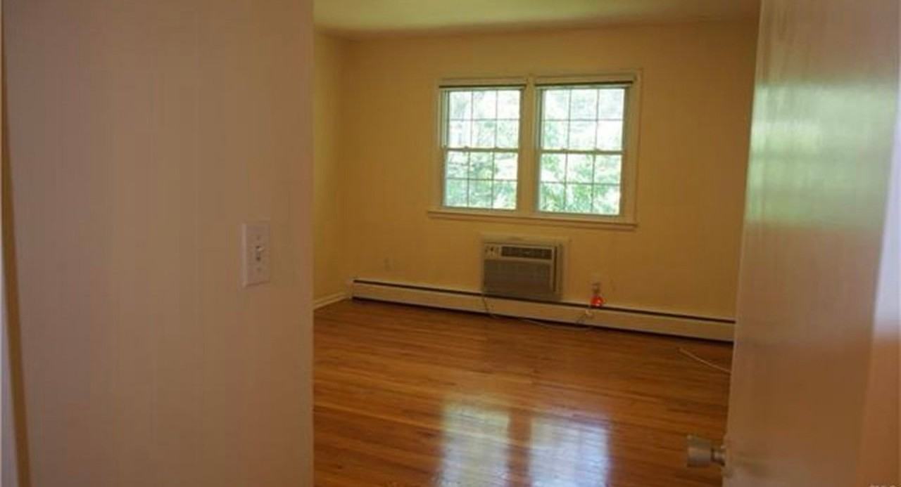 123 Katona Dr #4B4 - Photo 5 of 10