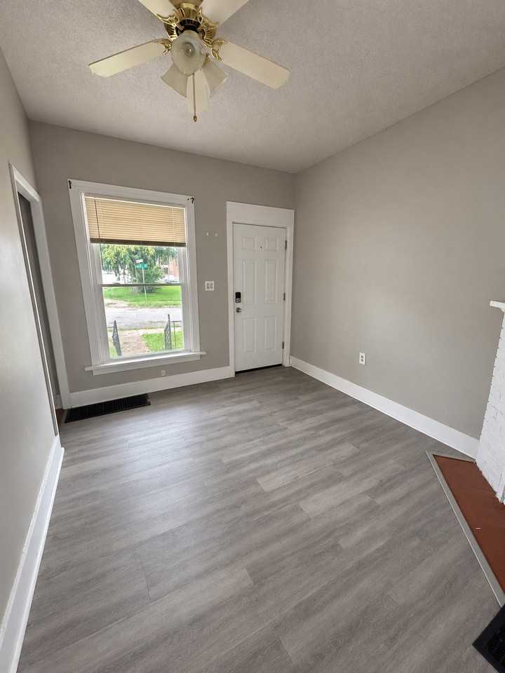 63 Drake Ave #2 - Photo 3 of 19