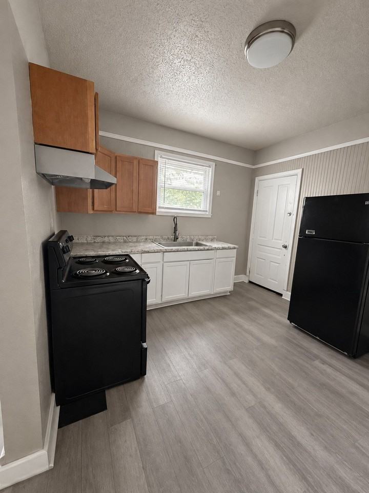 63 Drake Ave #2 - Photo 6 of 19