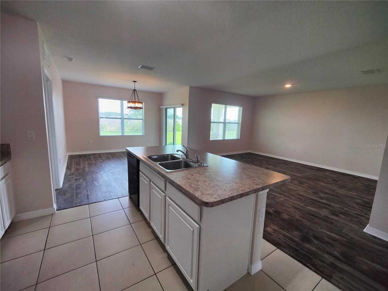 1901 Partin Terrace Rd - Photo 4 of 15