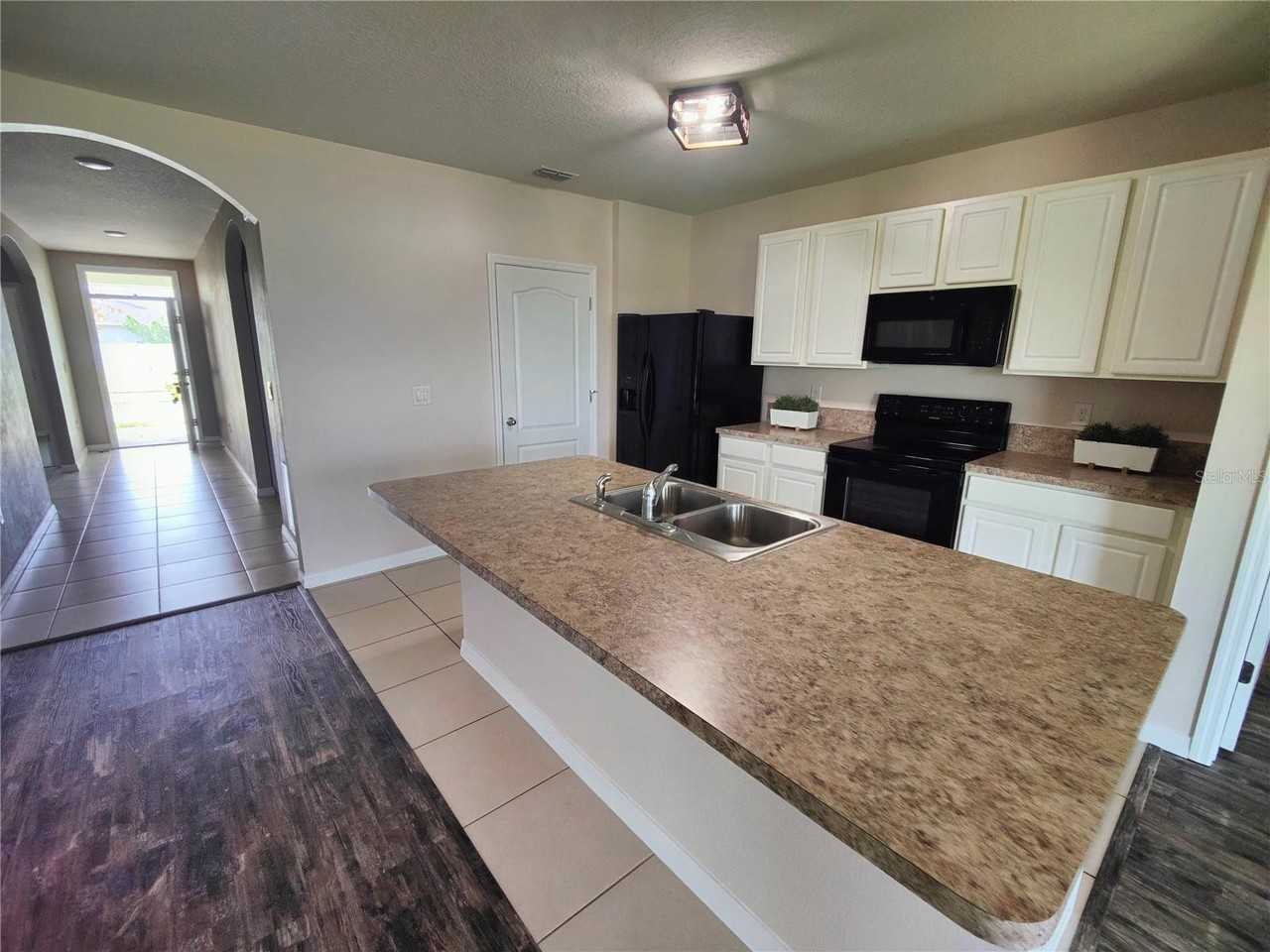 1901 Partin Terrace Rd - Photo 5 of 15