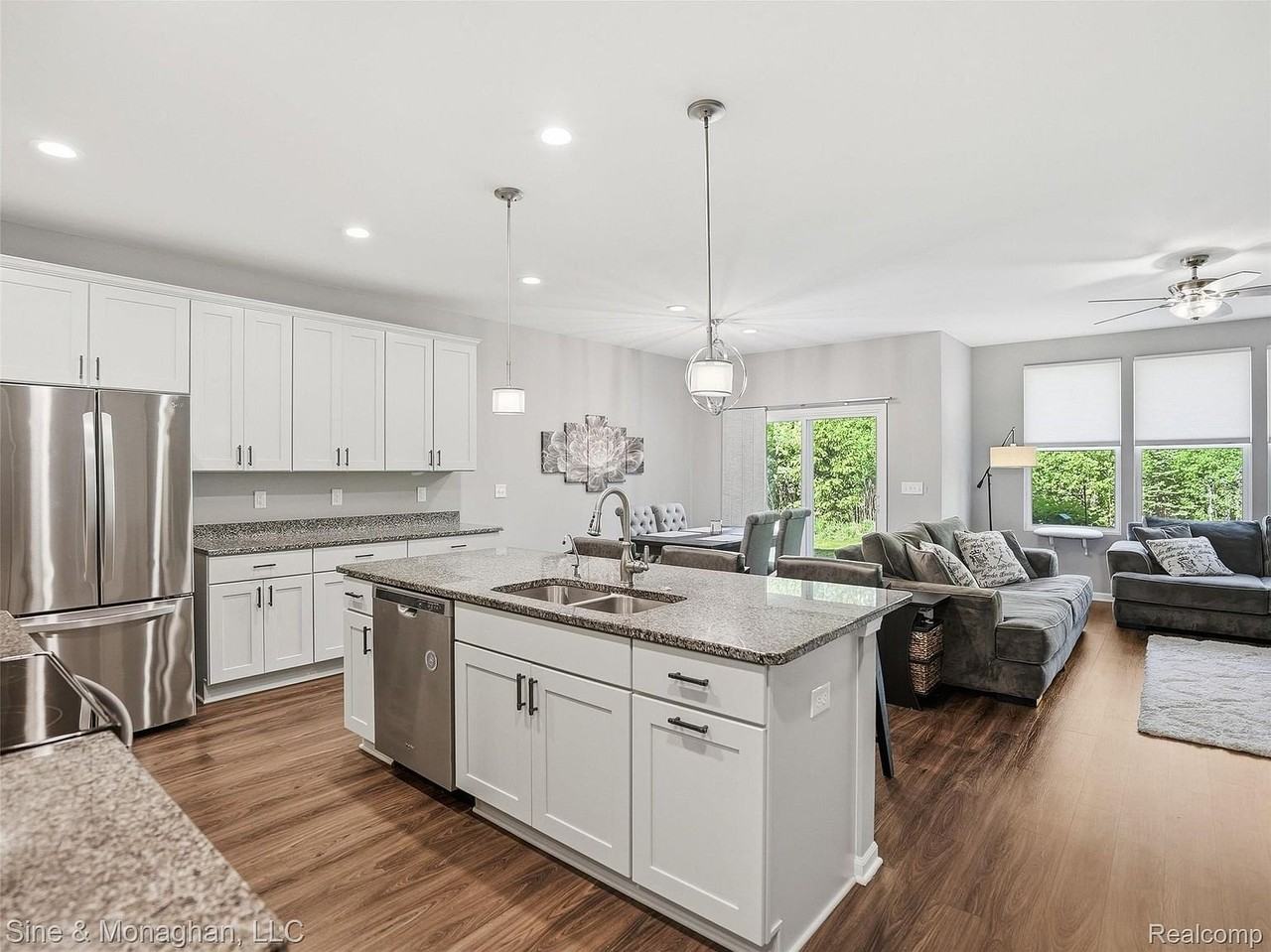 24827 Ivy - Photo 3 of 20