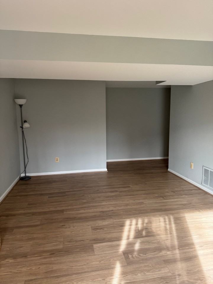 8929 Bald Hill Pl - Photo 7 of 17