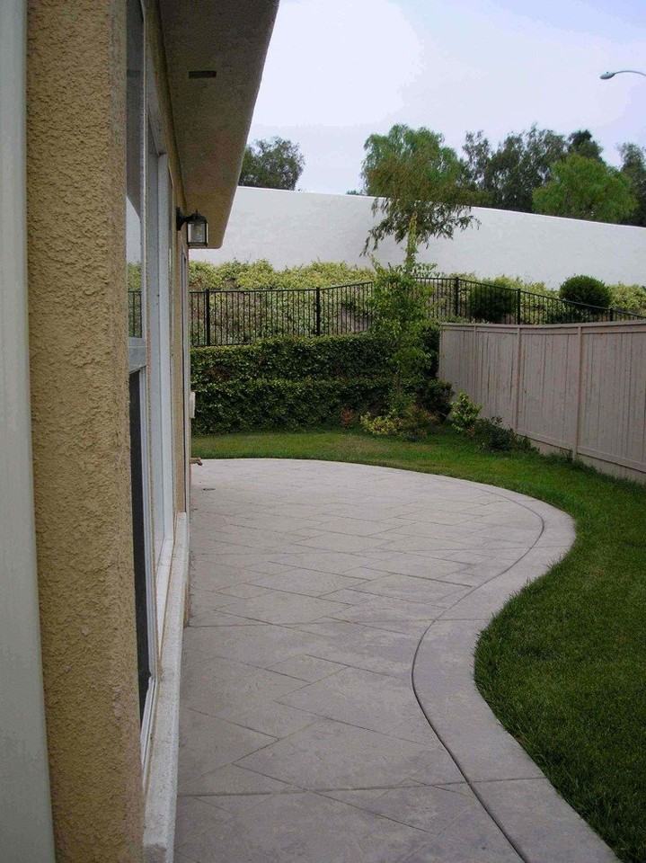 123 Francesca Dr - Photo 3 of 7