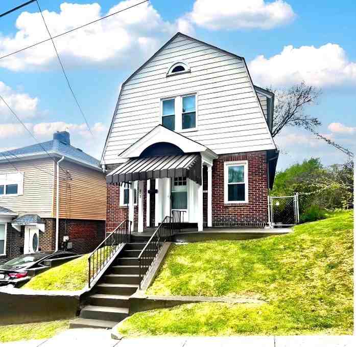 2424 Vodeli St - Photo 2 of 20